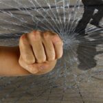 Περιστέρι: Εξωσχολικοί ανήλικοι απείλησαν διευθυντή και καθηγητή του ΕΠΑΛ