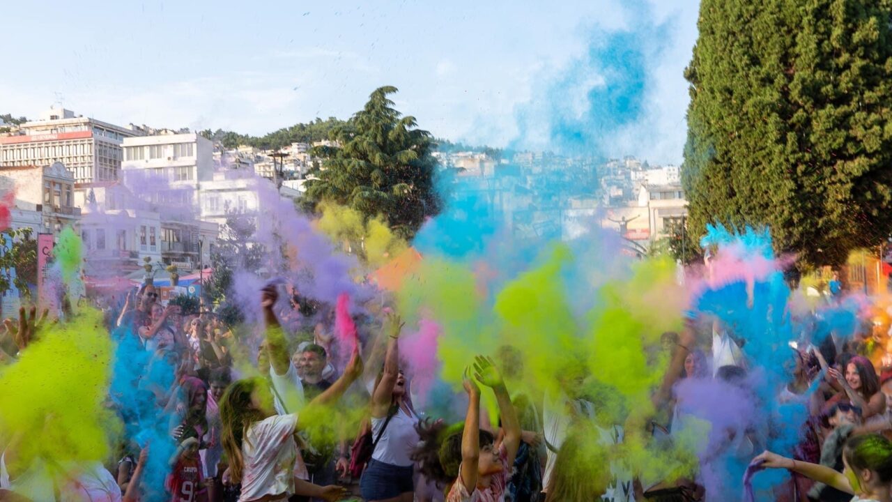 Το Φεστιβάλ Χρωμάτων ταξιδεύει στο Ναύπλιο!